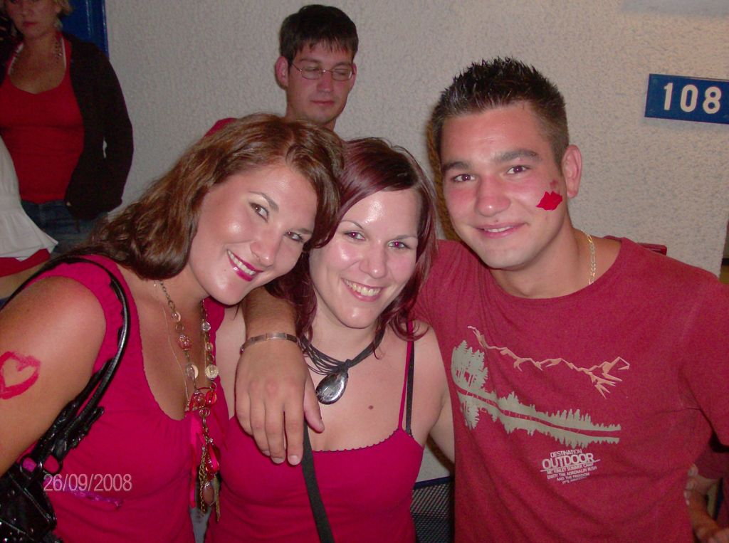 i/Kranj/Absolvent08/04-RedLoveParty/absolvent 1570.jpg